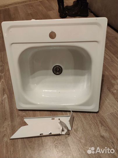 Мойка со сливом