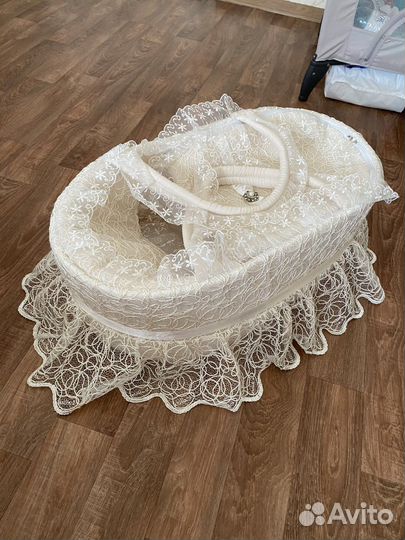 Переноска кокон для новорожденного на выписку