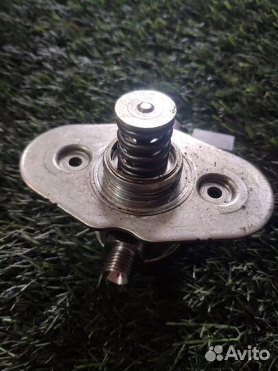 Топливный насос высокого давления Bmw M5 F10 S63