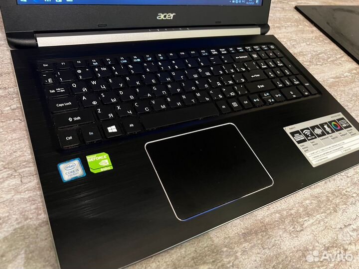 Acer в идеале i5-7200U/GeForce 940MX/12 Gb/SSD 240