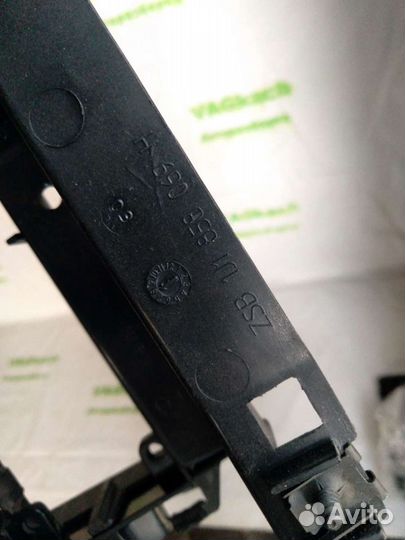 Рамка 1J1858071F Volkswagen Golf 4Jetta Bora