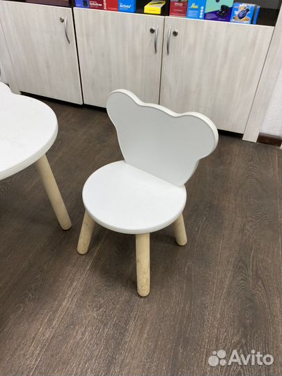 Детский стол и стул