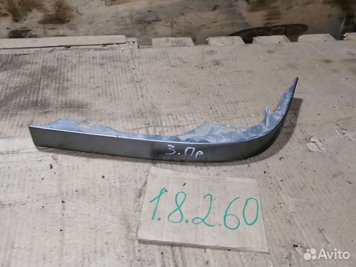 Планка фонаря зад право Тойота Корона Т170 4WD