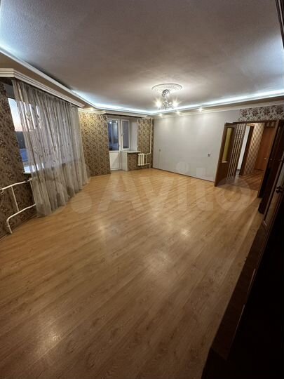 2-к. квартира, 72 м², 5/5 эт.