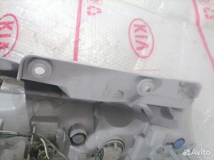 Фонарь задний левый Toyota Land Cruiser Prado J150