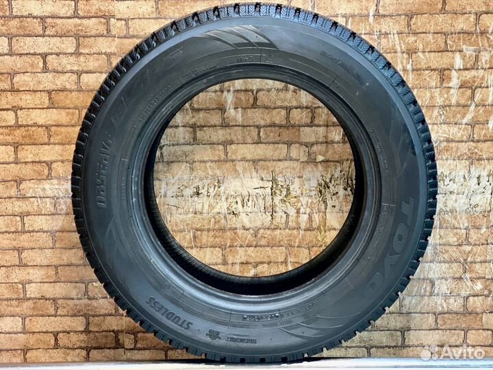 Toyo Observe GSi-5 225/65 R17