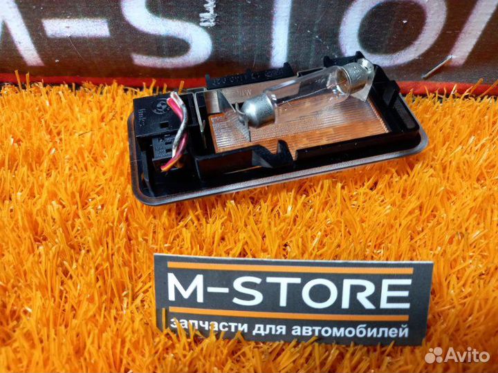 Плафон освещения Bmw X3 E83 N52B25A 2007