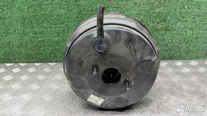 Вакуумник тормозной Ssangyong Rexton