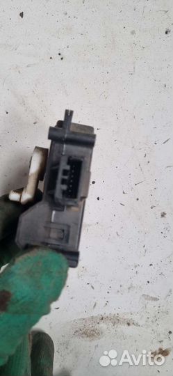 Моторчик заслонки печки Subaru Tribeca B9