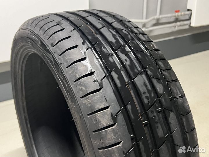 Ikon Tyres Autograph Ultra 2 245/40 R20 99Y