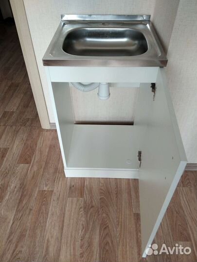 Кухонная мойка с тумбой