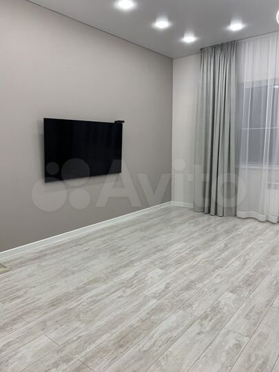 Дом 258 м² на участке 7,5 сот.