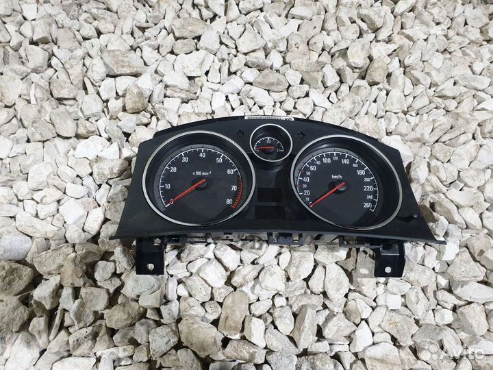 Панель приборов Opel Astra H
