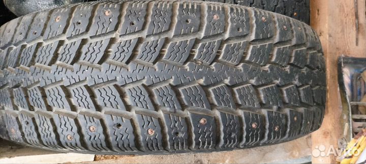 Kumho Power Grip KC11 235/70 R16C