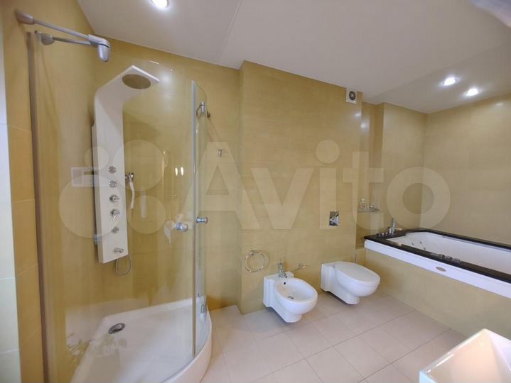 2-к. квартира, 100 м², 11/17 эт.