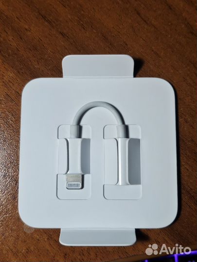 Переходник для наушников iPhone