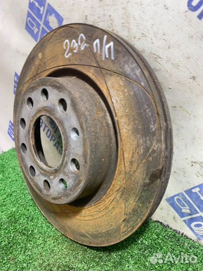 Диск тормозной передний правый Volkswagen Jetta