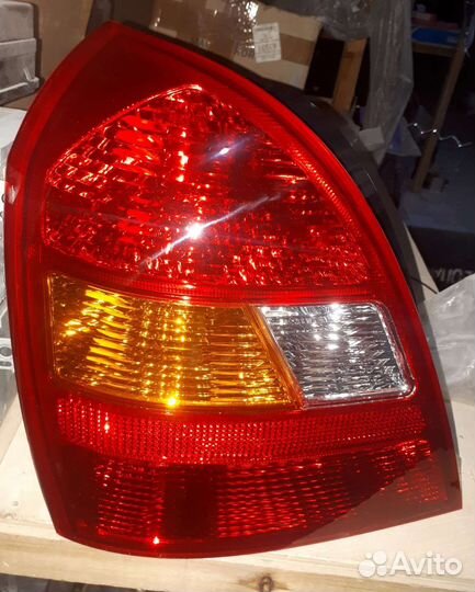 Фонарь задний левый Elantra