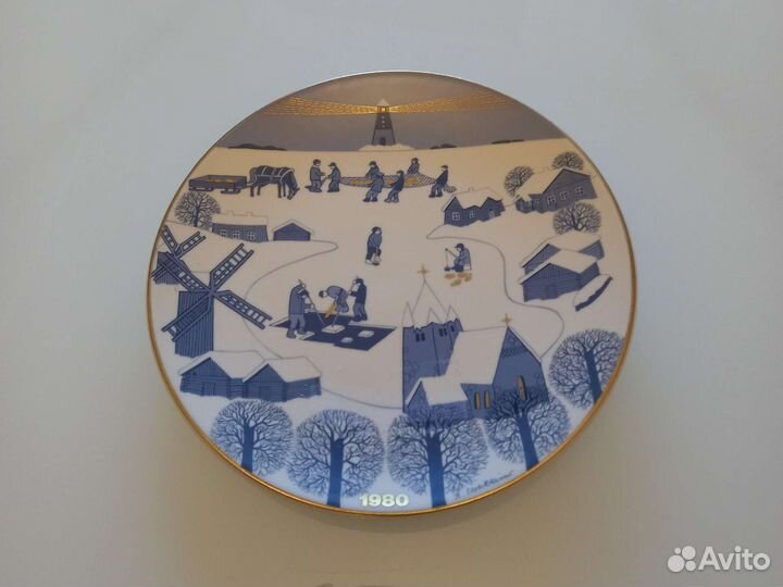 Тарелка настенная Arabia