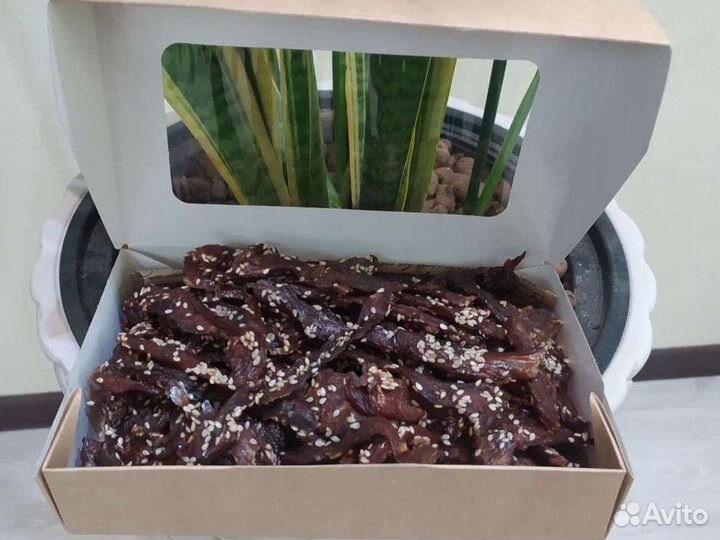 Подарок близким вяленое мясо, снеки продукты