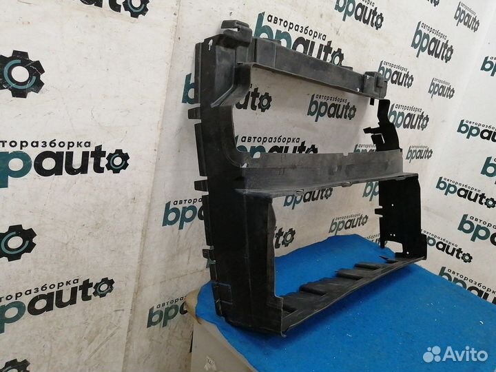 Воздуховод радиатора fpla8C464A Land Rover