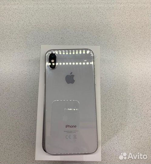 iPhone X 64GB Серебро А1409