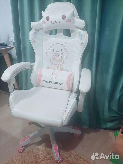 Игровое компьютерное кресло