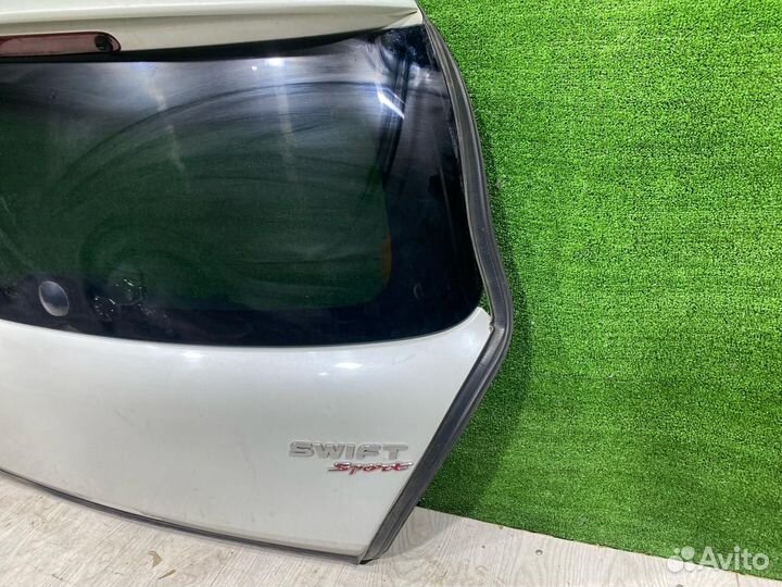 Крышка багажника Suzuki Swift 3 ZC21