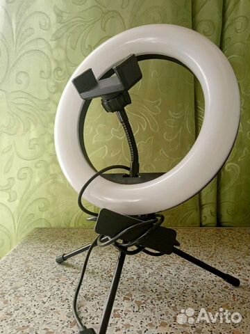 Лампа настольная для видения трансляции