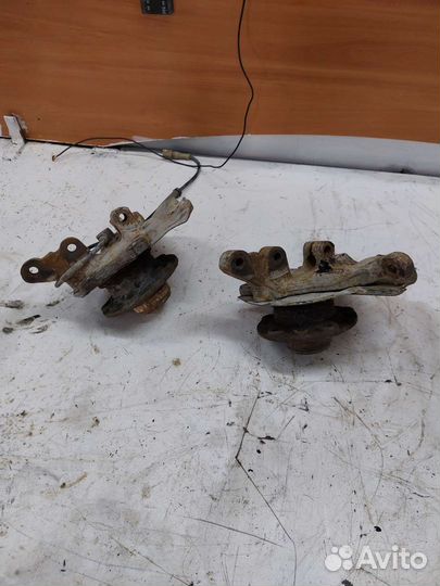 Поворотный кулак Opel Omega B