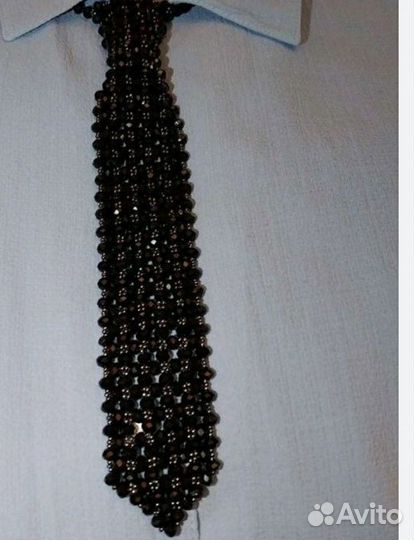 Галстук из бусин