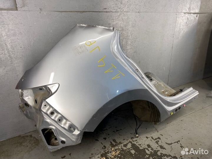 Элемент кузова (крыло заднее) задний правый Mazda