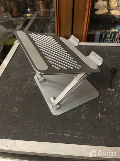 Стойка подставка для ноутбука/планшета