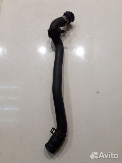 Патрубок системы охлаждения