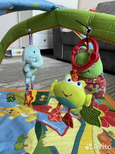 Развивающий коврик