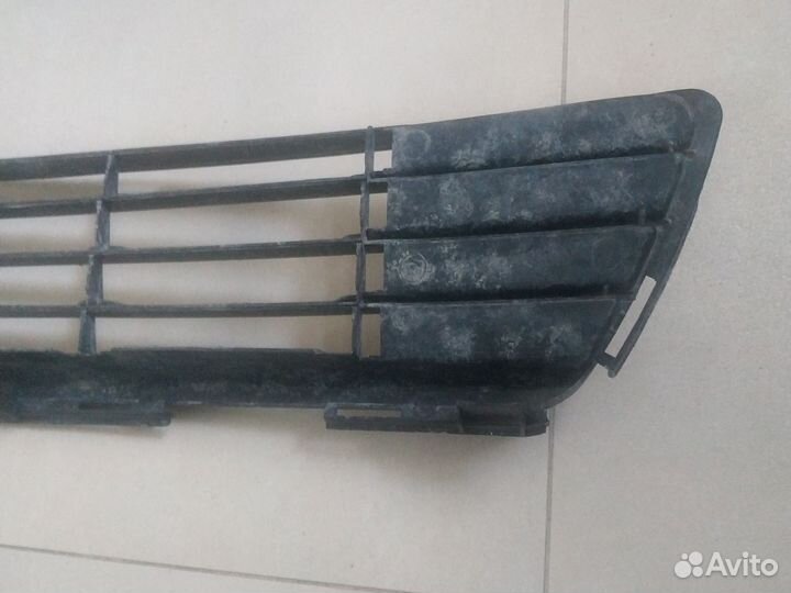 Решетка переднего бампера