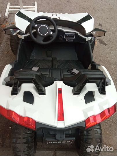 Электромашинка Farfello JC888, белый