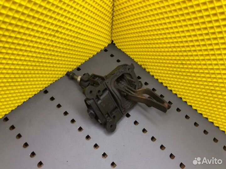 Кулиса Mercedes-Benz S124 M102.963 1992