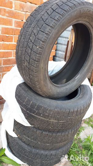 Bridgestone Blizzak VRX 205/55 R16