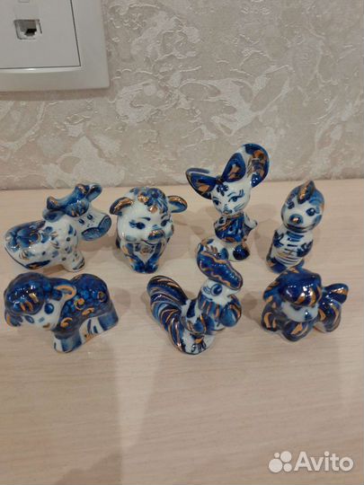 Фарфоровые фигурки Гжель