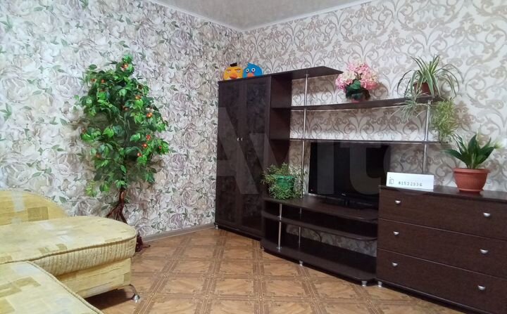 Дом 48 м² на участке 2 сот.