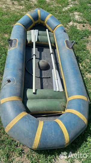 Лодка надувная резиновая весельная