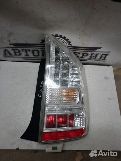 Фонарь Toyota Prius 30 2010 1.8