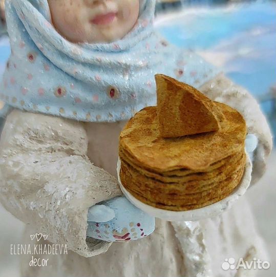 Коллекционная ватная игрушка - девочка с блинами