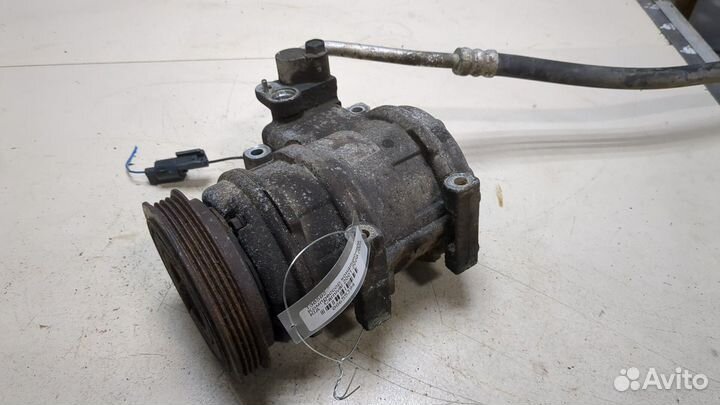 Компрессор кондиционера киа Carnival, 2005