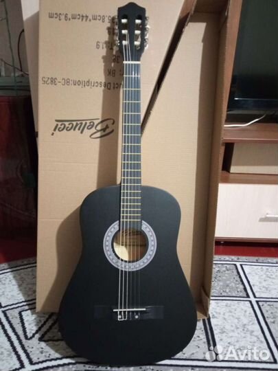 Гитара классическая чёрная новая в коробке