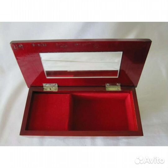 Шкатулка музыкальная старинная