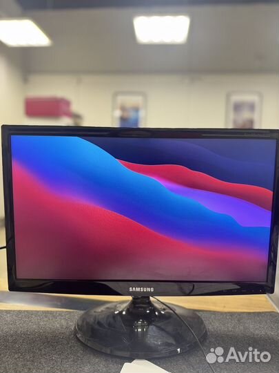 Монитор Samsung SyncMaster s22b350t