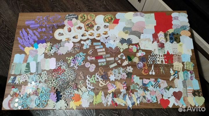 Набор вырубки из бумаги в тубусе