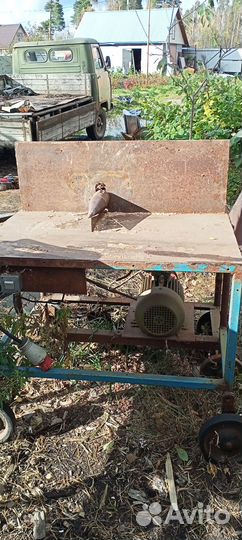 Винтовой дровокол